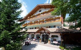 Hotel Cristallo
